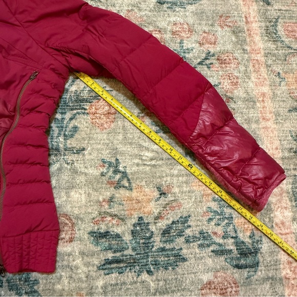 Lululemon Down Right Cozy Pullover Puffer Jacket in Berry Rumble - Picture 16 of 16
